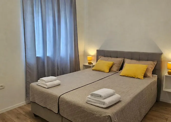 Апартаменти Lav- Newly, Modern Spot